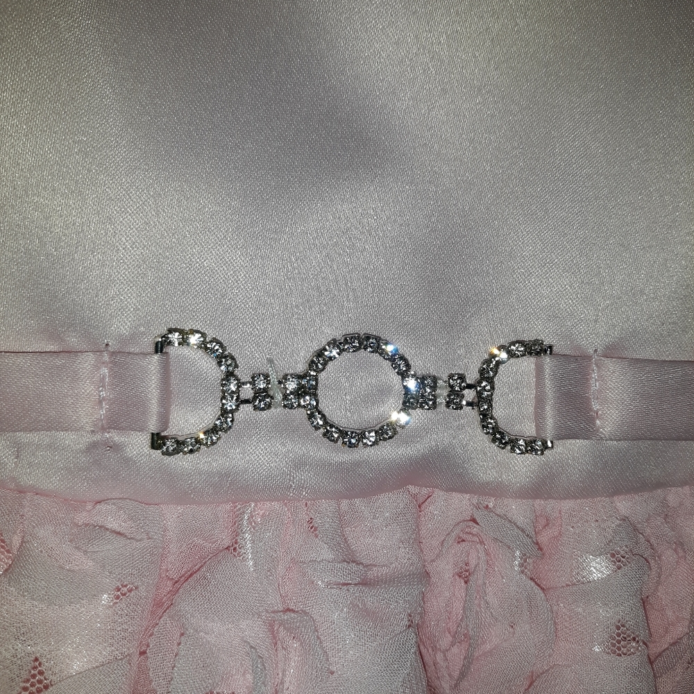 Dress - Picture 5 of 6